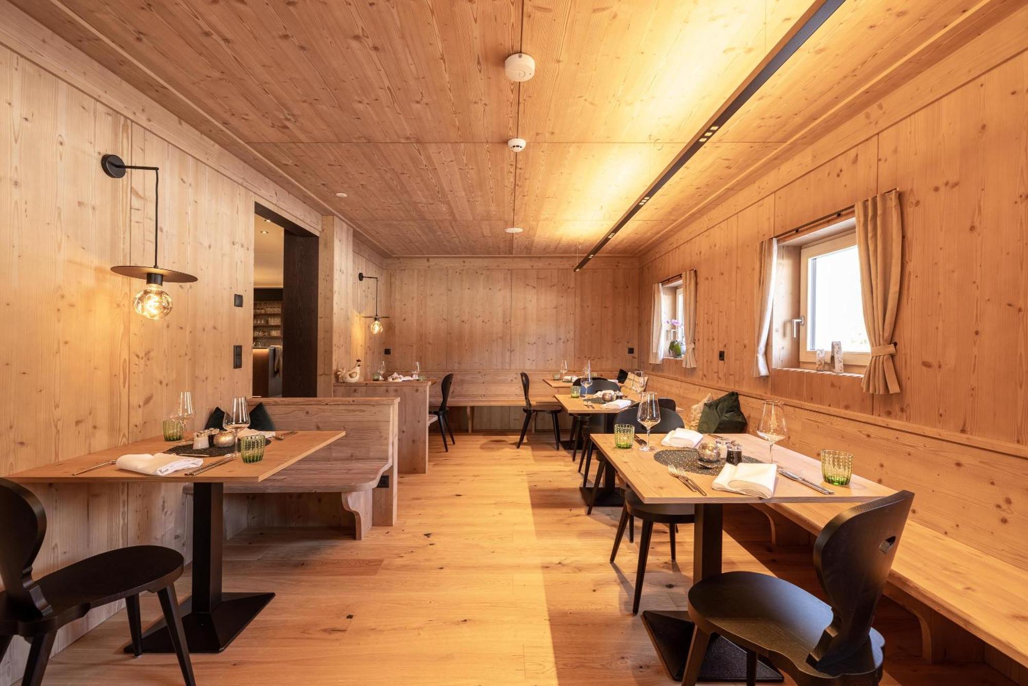 Alpine Life Hotel Anabel Cadipietra Ngoại thất bức ảnh