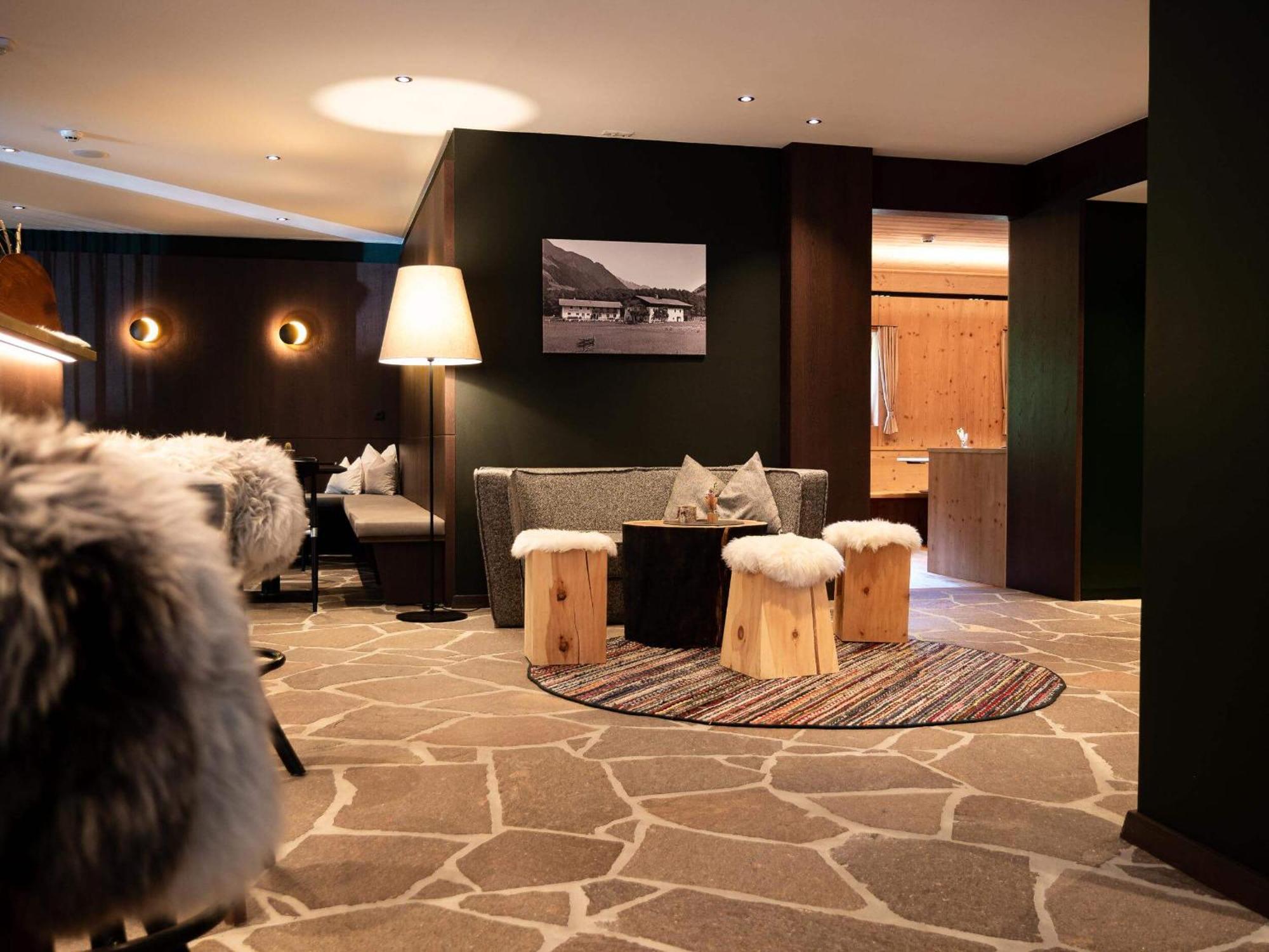 Alpine Life Hotel Anabel Cadipietra Ngoại thất bức ảnh